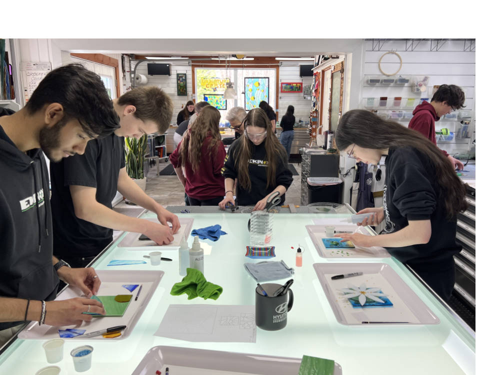 Assemblage des pièces sur base carrée
